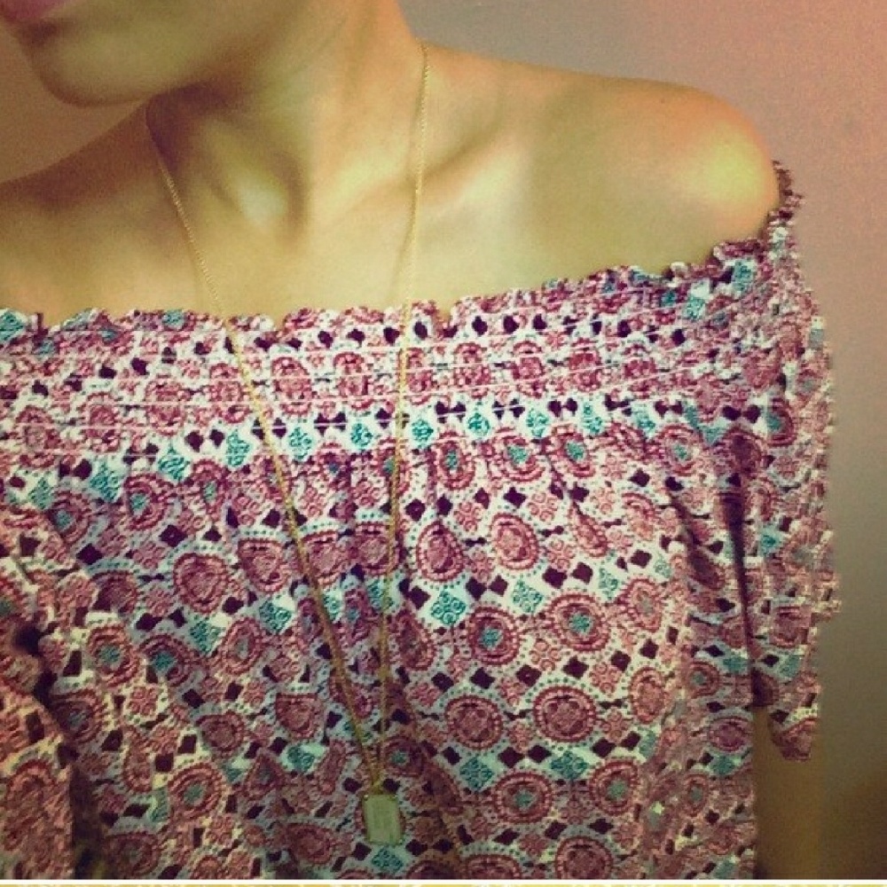 Over the shoulder top!150